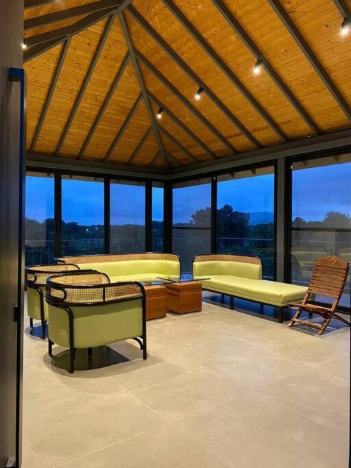 Shakuntala Farms - Rustic Farmstay With Modern Comforts Nashik Exterior photo